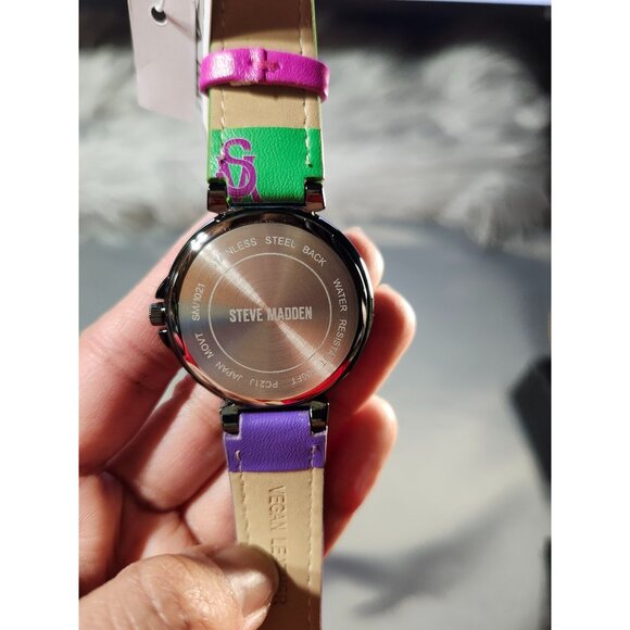 Steve Madden - Picture 4 of 5